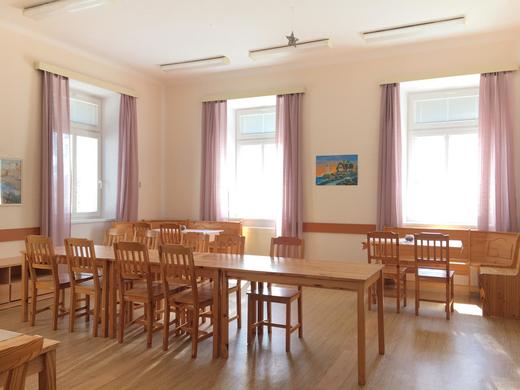Skola-jídelna-1